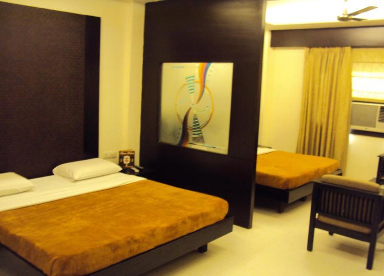 Aman Deluxe Hotel New Delhi Bagian luar foto